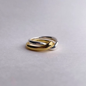 18K Gold Silver Two Tone Twisted Mobius Double Ring For Women Men Minimalist Geometric Interlocking Finger Ring Fashion Jewelry