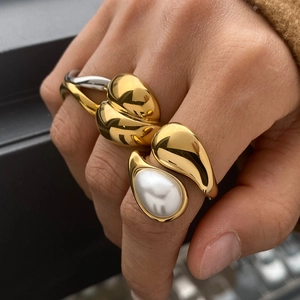 18K gold plated teardrop pearl ring with two-tone crisscross heart rings for women