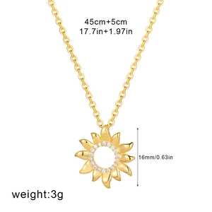 Detail of 18K gold plated sunflower necklace with zircon inlay and size specifications