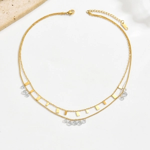 Collier double rang doré avec plaques rectangulaires et pendentifs en cristal clair