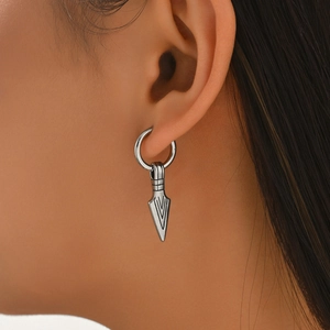 Orecchini a cerchio in acciaio inossidabile con ciondolo a freccia stile punk unisex