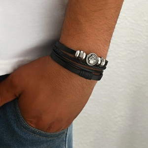 Men's multilayer braided leather bracelet with skull charm and metal beads