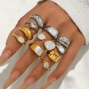 Vintage Minimalist Stainless Steel Shell Ring For Women Gold Silver Plated Mother Of Artificial Pearl Oval Signet Band Jewelry