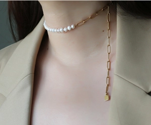 Ensemble collier en perles d'eau douce et chaîne trombone plaquée or 18 carats pour femme