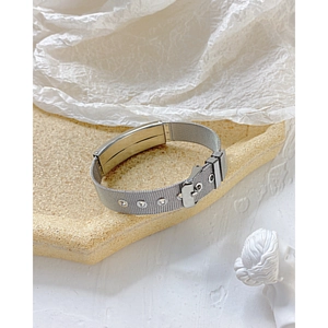 Bracelet rétro en maille d'acier inoxydable pour homme avec barre vierge ajustable