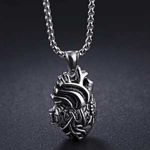Ciondolo cuore anatomico gotico in acciaio inossidabile vintage con collana a catena box