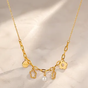 Collana con Pendente a Fiore in Acciaio Inossidabile da Donna Placcata in Oro Catena Mista con Perla Artificial e Piastrina Rotonda Lucky