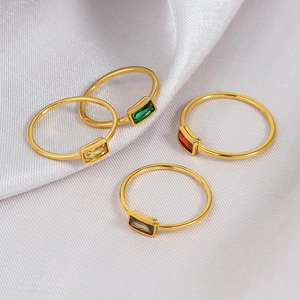 Minimalistische goud-titanium stalen ringen met smaragd, gele, rode en bruine zirkonia