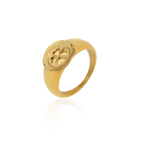 Vintage Stainless Steel Gold Plated Clover Signet Ring For Women Minimalist Lucky Four Leaf Clover Engraved Finger Ring Jewelry Gift