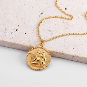 Collana classica con ciondolo angelo in acciaio inossidabile dorato con rilievi