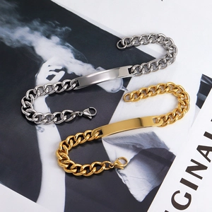 Personalisierbare ID-Armbänder aus Edelstahl in Silber und Gold mit Panzerketten-Design
