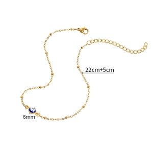 Dettaglio della catena dorata evil eye da 22 cm con misure precise del pendente 6 mm