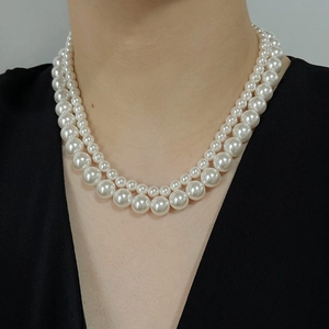 Elegant double-layer gradient pearl necklace with white round beads for women