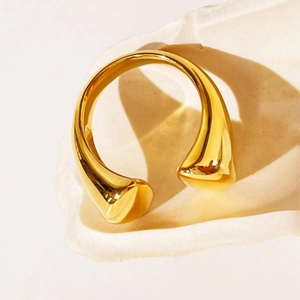 Minimalistischer, 18K vergoldeter wasserfester Edelstahlring mit Tropfendesign