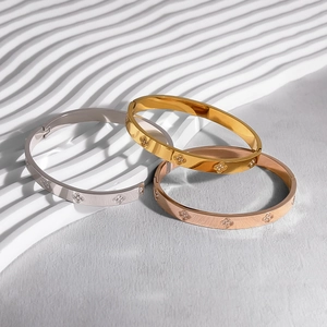 Gepolijste roestvrijstalen armbanden met klaverpatroon in goud, zilver en roségoud kleur