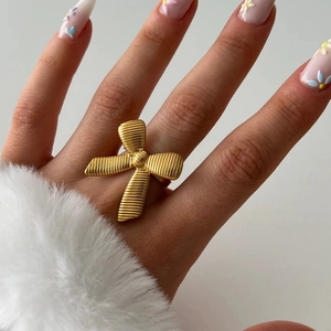 Vintage Stainless Steel Bowknot Open Ring 18K Gold Plated Waterproof Textured Propeller Design Adjustable Ring For Women Jewelry