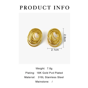 Vista detallada de pendientes en espiral de acero inoxidable 316L con baño de oro 18K