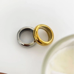 Polierte 18K Gold- und Silberringe aus Edelstahl mit breiter, gewölbter Oberfläche