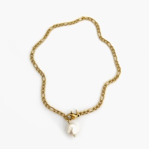 Cadena Figaro de titanio chapado en oro de 18K con colgante de perla natural