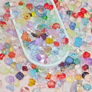 Bunte Acrylperlen-Mischung für DIY-Schmuckherstellung in verschiedenen Formen und Farben