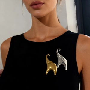 Minimalist Stainless Steel Elephant Brooch For Women Gold Silver Plated Animal Shape Fashion Jewelry Accessory Gift