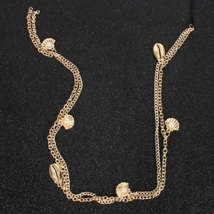 Chaîne de tête bohème multicouche dorée avec pendentifs coquillages et perles