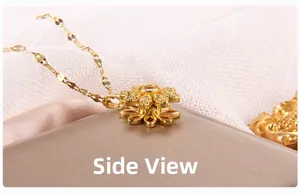 Seitenansicht des goldenen Sonnenblumen-Anhängers mit Mikro-Zirkonia und gedrehter Kette