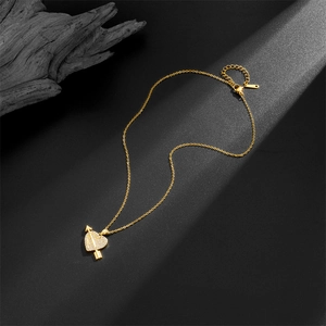 Titan Gold Herz Halskette mit Zirkonia-Pavee und Pfeil-Anhänger an minimalistischer O-Kette