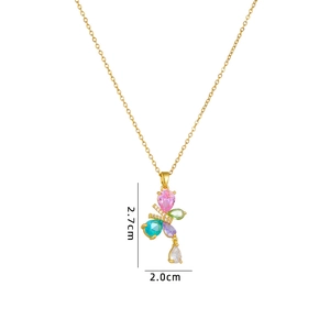 Collana con farfalla colorata in acciaio al titanio con perle e nappe da donna