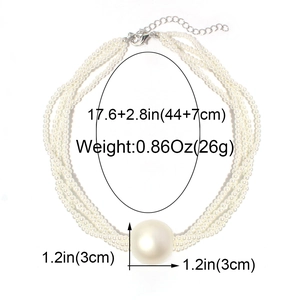 Gelaagde witte parelketting met grote parelhanger van 3cm en verstelbaar kettinkje