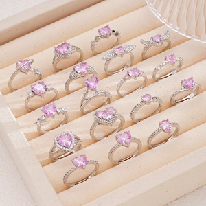 Anillo Abierto de Cobre Circonia Rosa Corazón para Mujer Elegante Anillo de Dedo Ajustable Corazón Joyería de Lujo Regalo