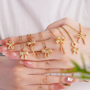 Luxurious Stainless Steel Bowknot Pendant Necklace For Women Copper Inlaid Zirconia Elegant Butterfly Ribbon Choker Jewelry Gift
