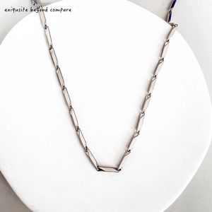 Collier minimaliste en acier inoxydable à maillons bambou avec finition métal poli