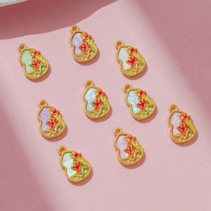 Vintage Chinese Style Alloy Enamel Gourd Flower Pattern Pendant Only For DIY Necklace Bracelet Making Traditional Gold Plated Charm Jewelry Accessory