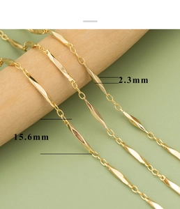 Detail of 18k gold plated geometry chain link measuring 15.6mm by 2.3mm for DIY jewelry