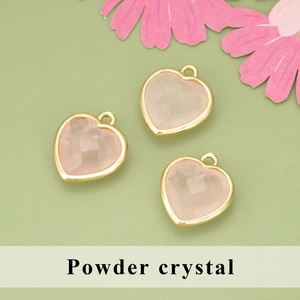 Pendentif en quartz rose facetté en forme de cœur avec bordure dorée pour bijoux DIY