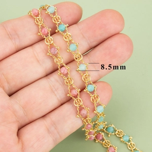 Franse vintage koperen vergulde ketting met roze en blauwe natuurlijke stenen kralen