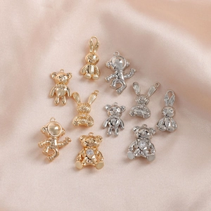 Colgantes de Cobre Chapado en Oro de 18K y Rodio Oso Conejo Astronauta Material de Bricolage Joyería Diamante de Imitación