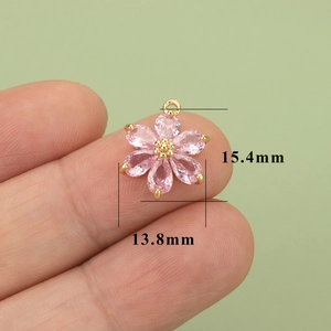 18k vergoldeter rosa Blumenanhänger mit Zirkonia-Kristallen, Größe 15,4x13,8 mm