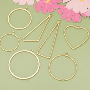 18K Gold Plated Copper Geometric Pendants For DIY Jewelry Making Round Heart Triangle Twisted Metal Frame Craft Jewelry Accessories