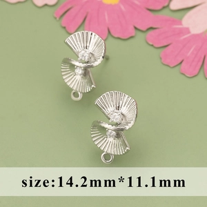Clous d'oreilles feuille argentée avec zircon pour création bijoux 14,2x11,1mm
