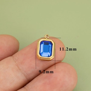 Ciondolo rettangolare pietra portafortuna blu in oro 11,2mm x 9,2mm per creazione gioielli
