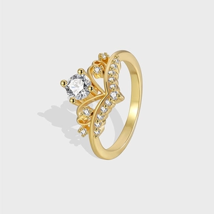Luxus Vergoldet Kupfer Krone Ring Für Damen Exquisite Zirkon Eingelegt Königlichen Tiara Stil Fingerring Party Hochzeit Schmuck