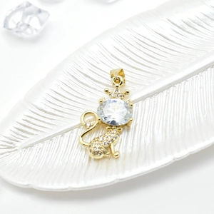 18k gold plated cat pendant with crown design and micro-set zircon crystals