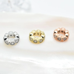 Wellenförmige 18k vergoldete Zwischenperlen mit Mikrokristallen in Silber, Gold und Roségold