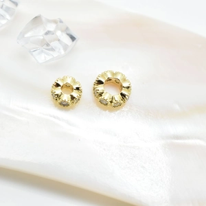 Vergulde gegolfde tussenkralen met kristallen voor het maken van DIY-sieraden