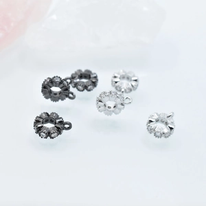 Micro-geplaveide zirkoon kraalringen in zwart en zilver voor DIY sieraden en armbanden