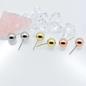 Set de boucles d'oreilles boules en or, argent et or rose avec finition polie miroir