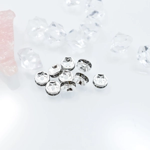 Cuentas espaciadoras rondelle de 7mm bañadas en plata con pedrería gris para joyas DIY