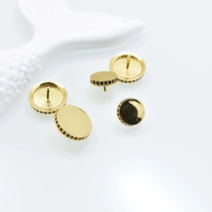 24k gold-plated round mushroom stud with black zircon inlay side view and back pin details